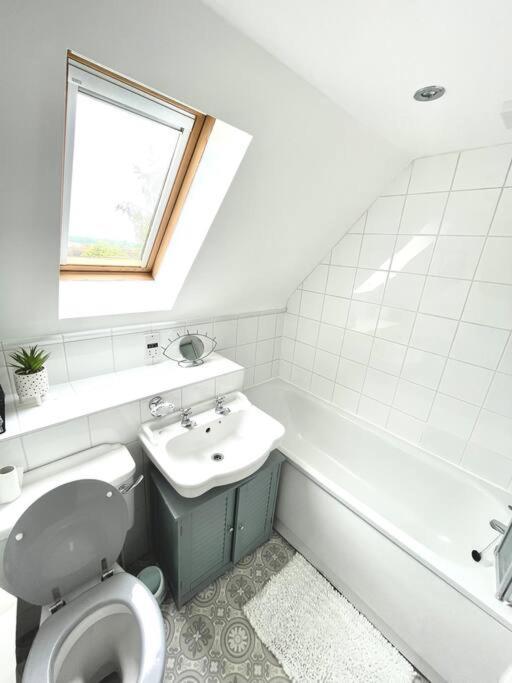 High-End 2 Bed Maisonette In Beaulieu Park Broomfield  Exterior photo
